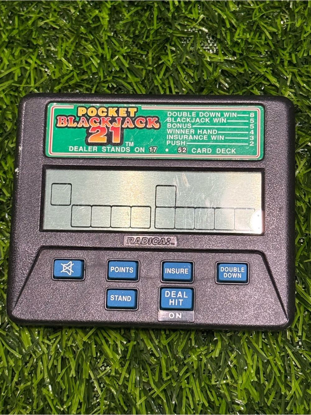 Radica Pocket Blackjack 21 Handheld Game Model 1350 (1998) Age 17+